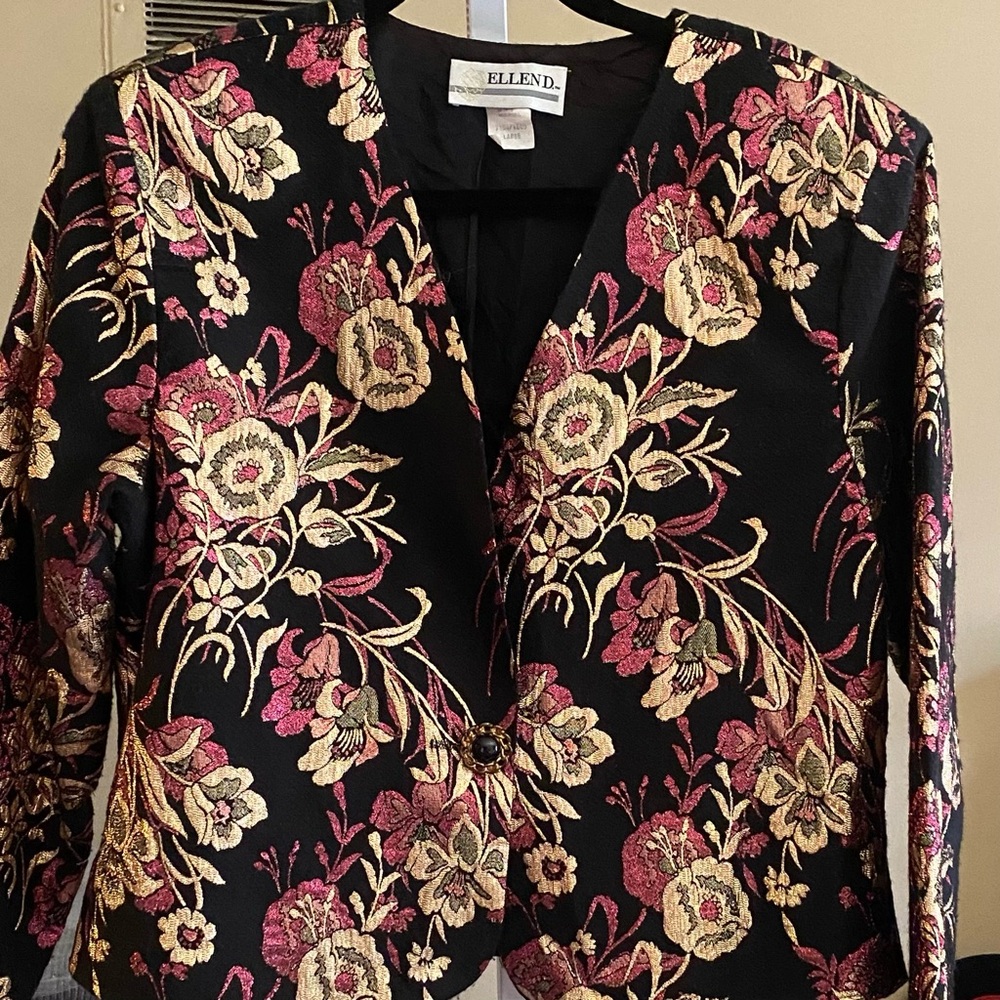 JACKET 🧥 - Picture 2 of 13